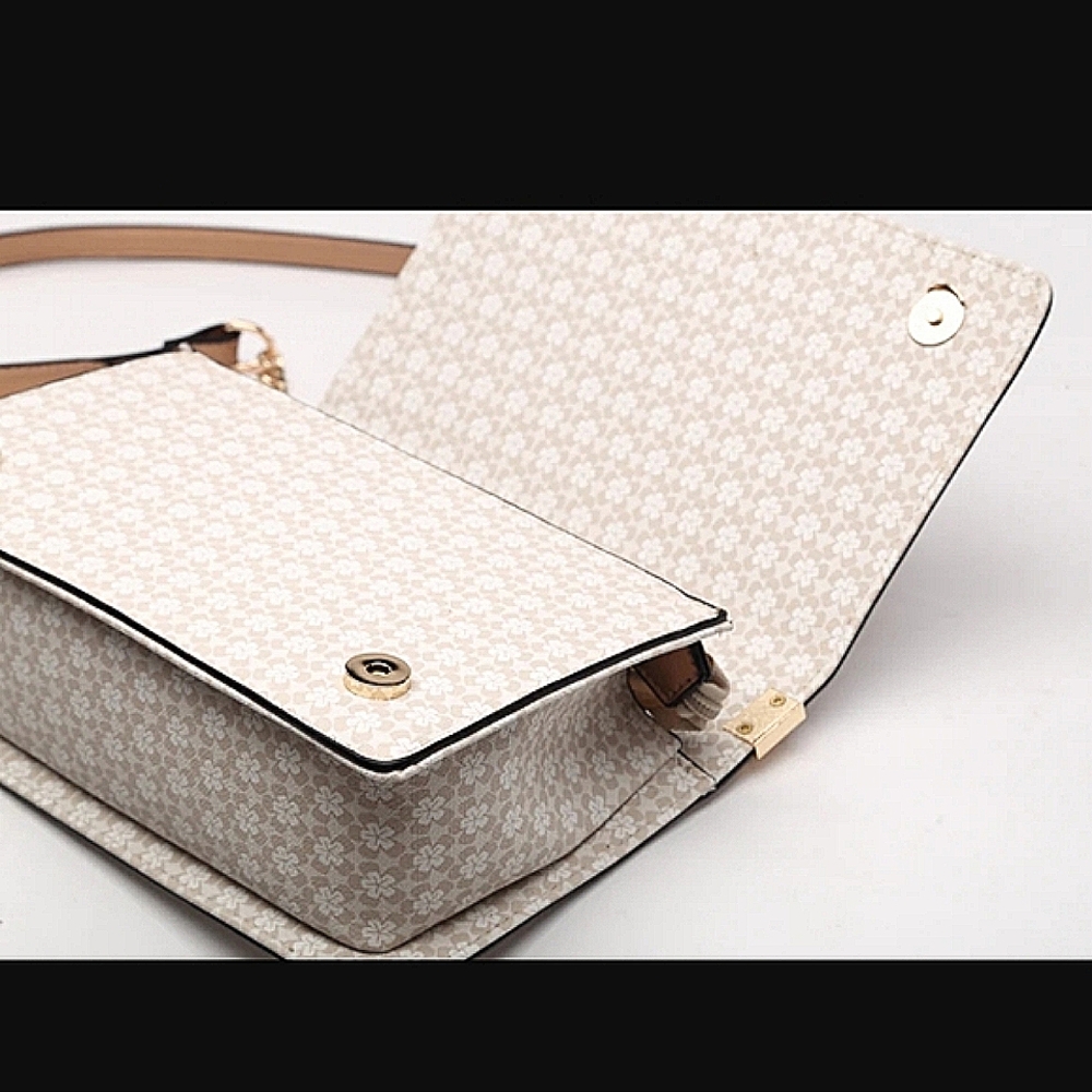 Handmade Italian Crystal Stud Crossbody Bag by Brangio NWT $185 - Picture 3 of 15